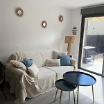 Casa Elyvmy Апартаменты