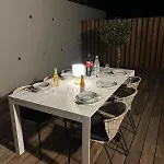 Casa Elyvmy דירה