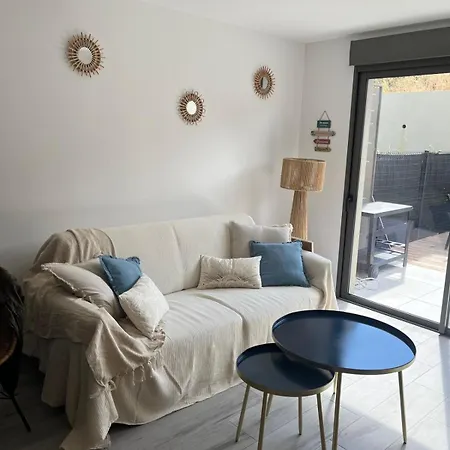 Casa Elyvmy Apartment